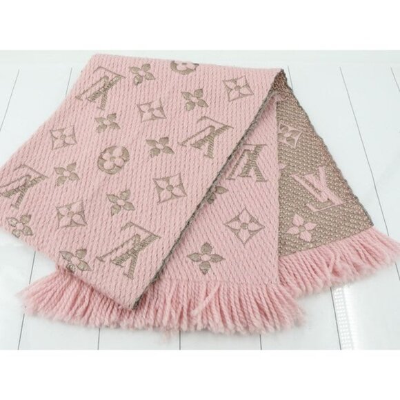 Louis Vuitton Monogram Wool Knit Scarf - Picture 3 of 6